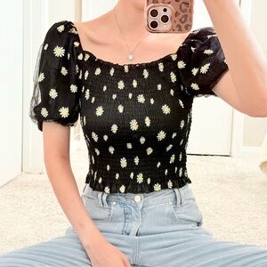 #018 | Smocked Puff Sleeve Top | Black Daisy | XS/S | On/Off Shoulder